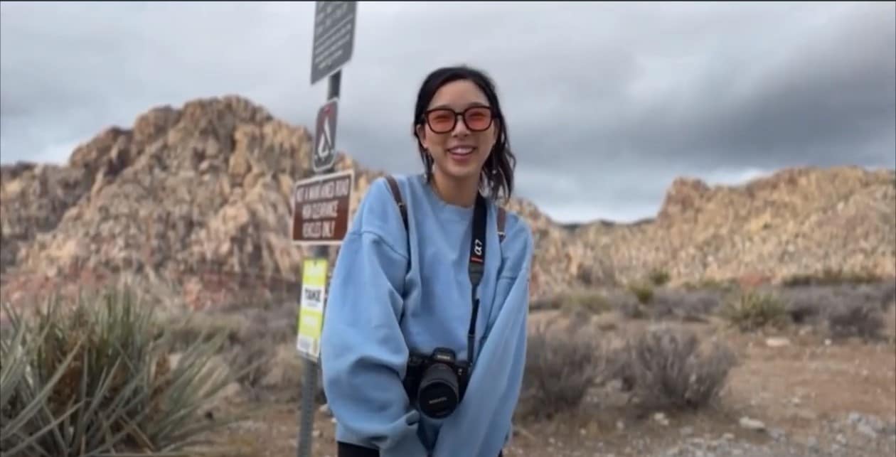 Elle lee ติดรถขึ้นภูเขา